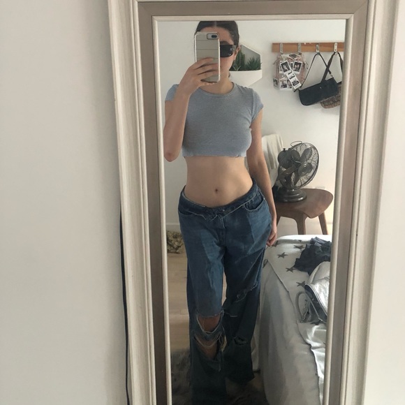 Brandy Melville Cropped Baby T - Picture 1 of 3
